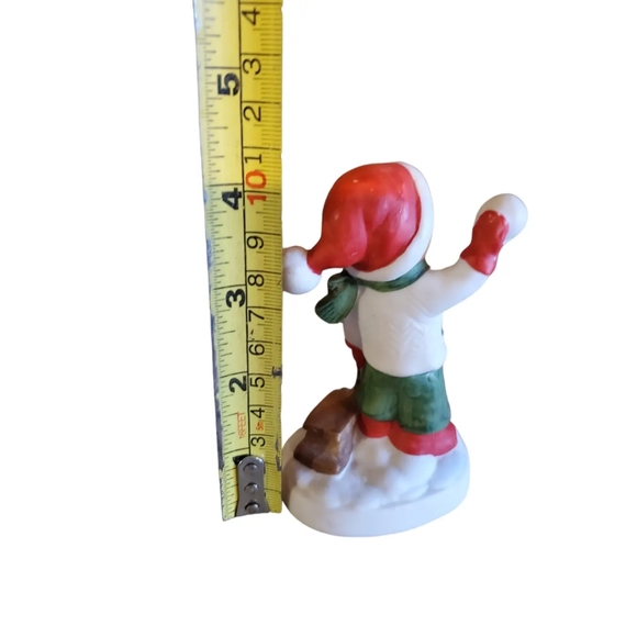 Vintage December boy figurine - Picture 2 of 2